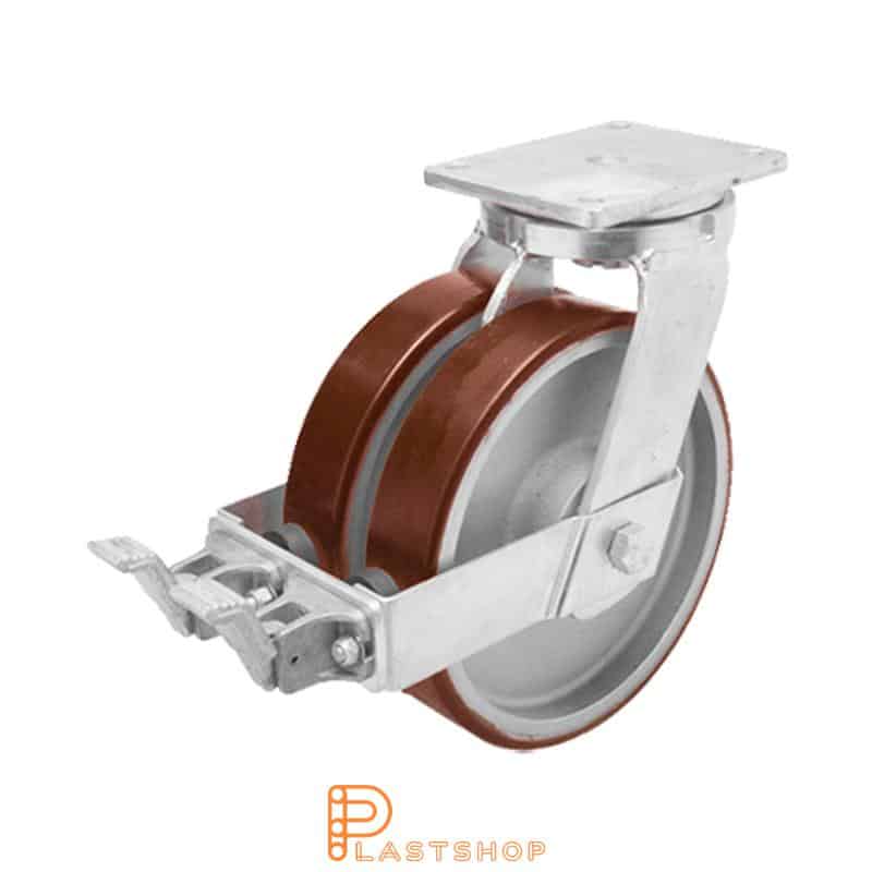 Double link wheel with brake, plate, wheel diameter 125 mm, building height 185 mm, hub in cast iron with soft track in PUR in röd. 1000 kg load capacity, double ball bearings