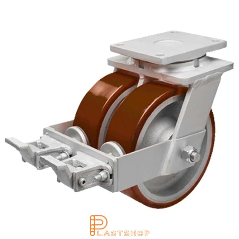 Double link wheel with brake, plate, wheel diameter 150 mm, building height 212 mm, hub in cast iron with soft track in PUR in röd. 1900 kg load capacity, double ball bearings