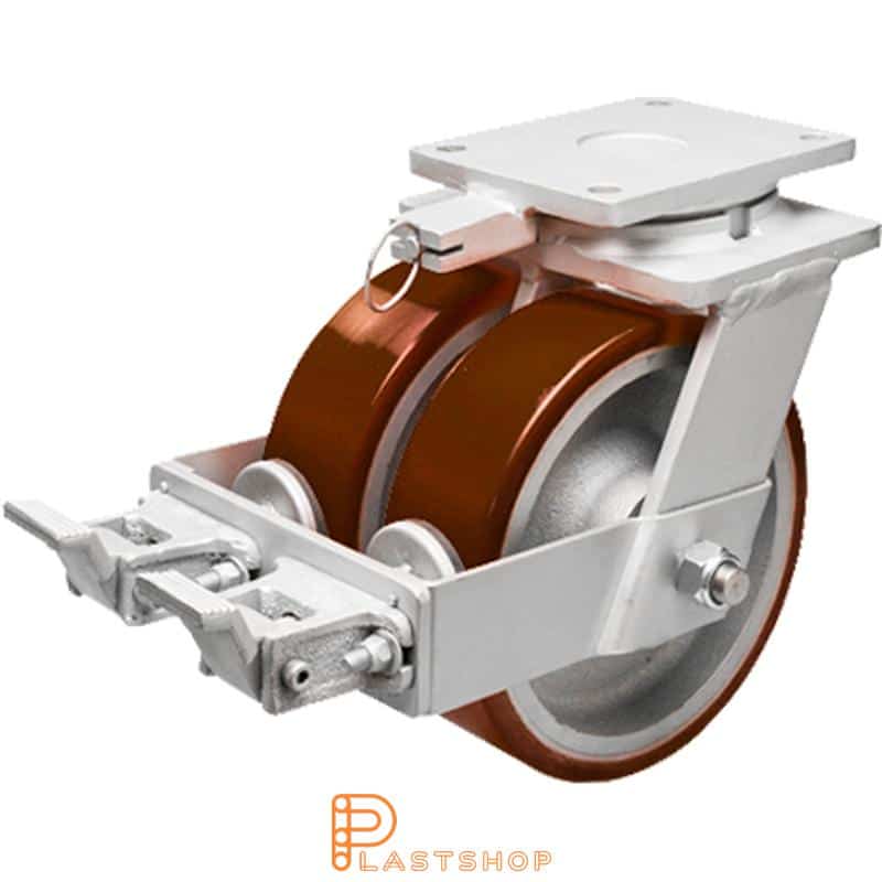 Double link wheel with brake, plate, wheel diameter 200 mm, building height 264 mm, hub in cast iron with soft track in PUR in red color. 2500 kg load capacity, double ball bearings