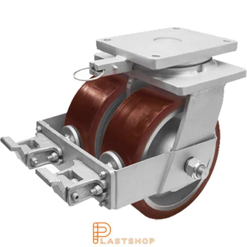 Double link wheel with brake, plate, wheel diameter 200 mm, building height 280 mm, hub in cast iron with soft track in PUR in red color. 3200 kg load capacity, double ball bearings