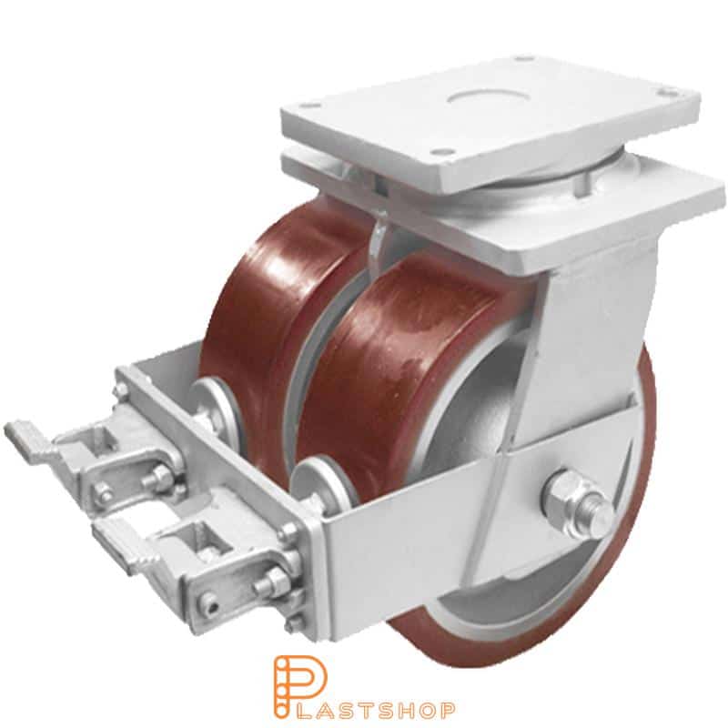 Dobbelthjul med bremse, plate, hjuldiameter 300 mm, byggehøyde 395 mm, nav i støpejern med myk bane i PUR i rød farge. 5000 kg bæreevne, doble kulelager